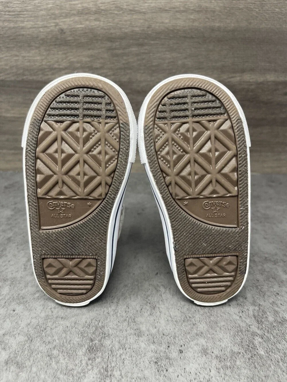 Converse Chuck Taylor All Star Size 7 Kids Toddler White Canvas Classic Sneaker